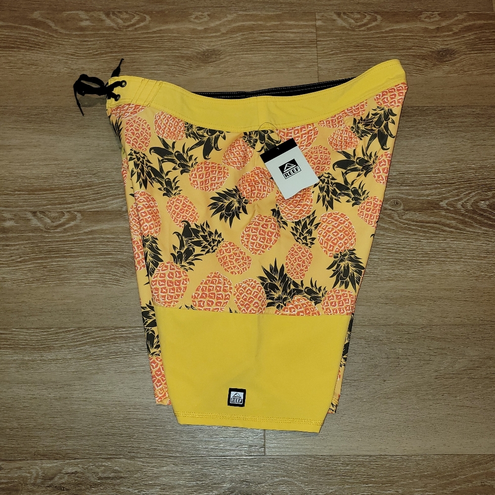 REEF Mens Carson Pineapple 4-Way Stretch 20" Board Shorts Gold 38 New - Picture 6 of 7